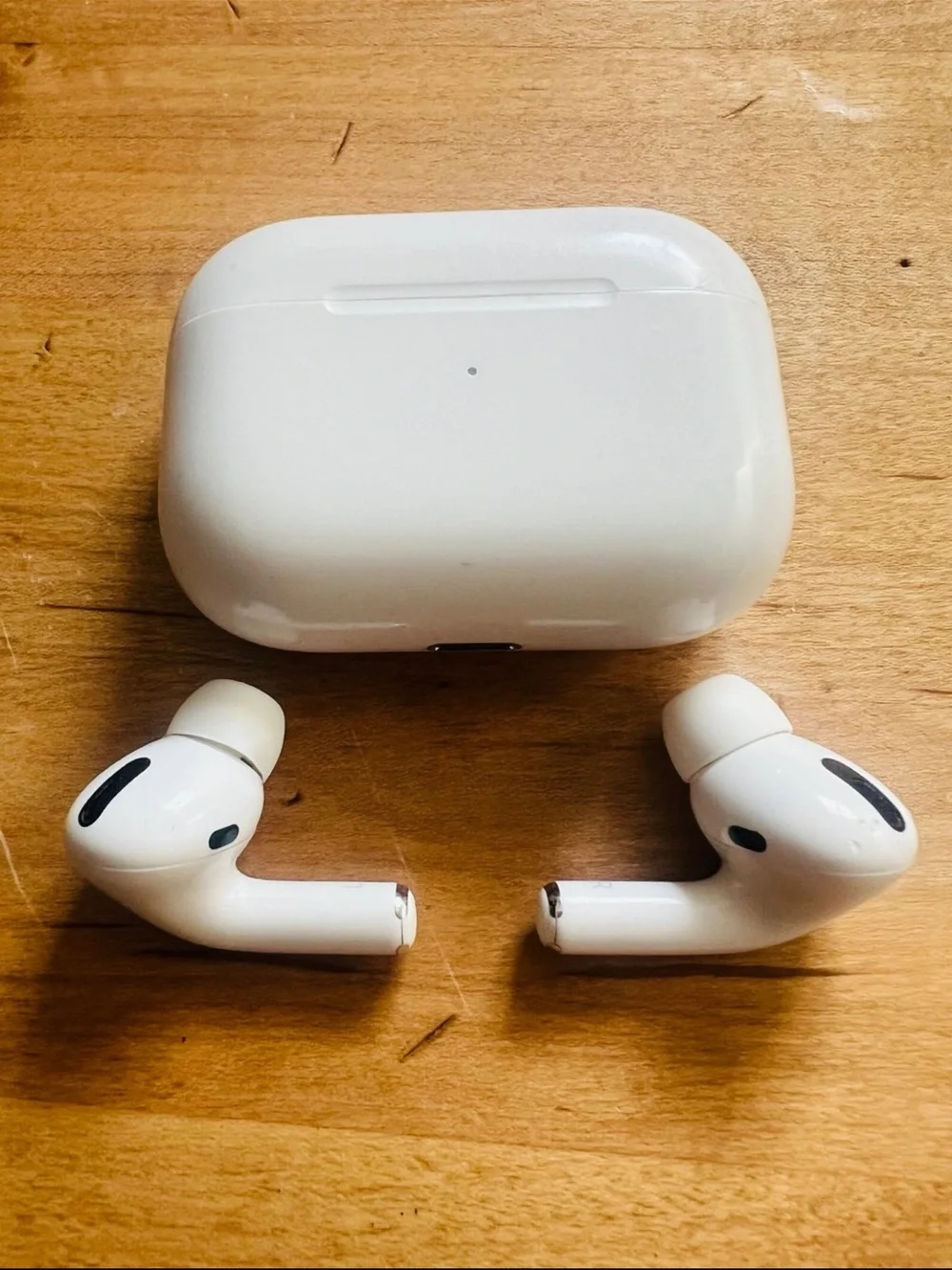 Apple White AirPods Pro Earbuds and Case